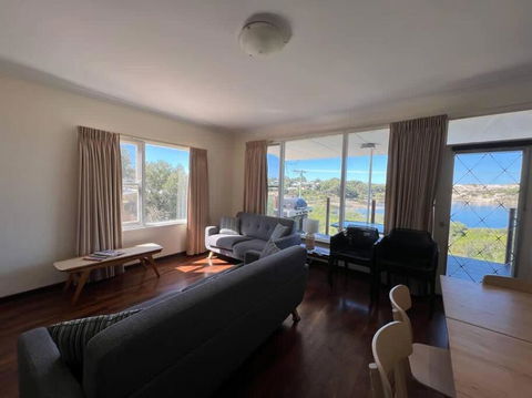 River Panorama Beach House - E Caravan Parks 2