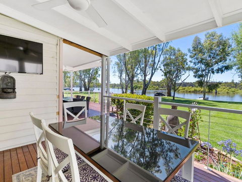 River Views - E Caravan Parks 1