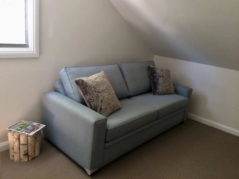 Riverlea Stables- Style And Charm Await You! - E Caravan Parks 1