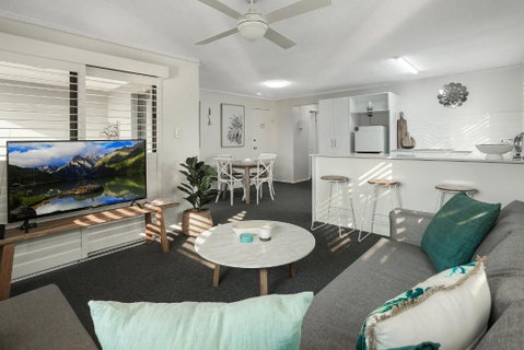 Riverside Location, Noosa Sound - E Caravan Parks 1