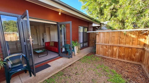 Rise N Shine - Affordable 50sqm Garden Apartment - E Caravan Parks 0