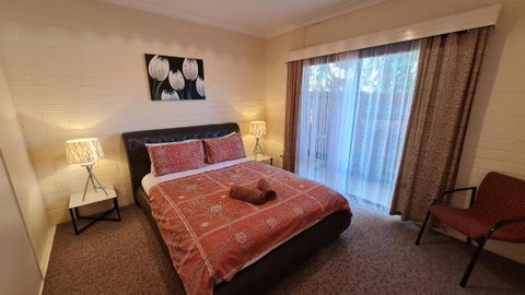 Rise N Shine - Affordable 50sqm Garden Apartment - E Caravan Parks 1
