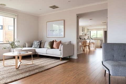 Safety Beach Abode Walk To The Beach - E Caravan Parks 2