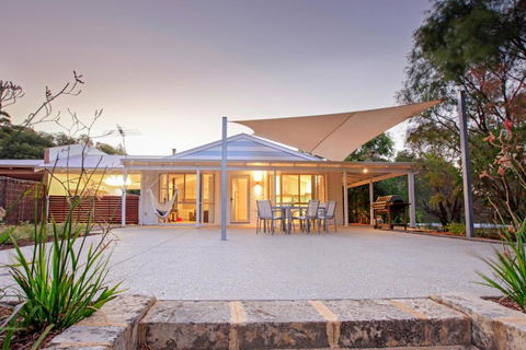 Salt Life - E Caravan Parks 0