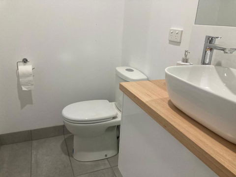 Rosewhite House - E Caravan Parks 2