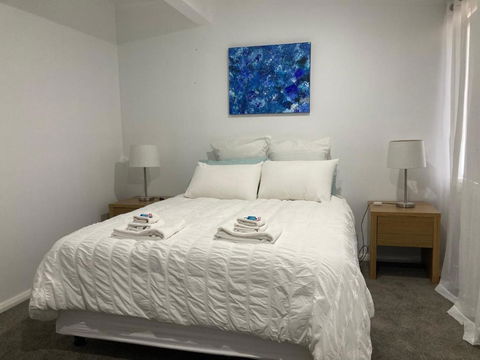 Rosewhite House - E Caravan Parks 3