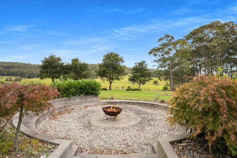 Roxy - A Secluded Luxury Estate Near Berry, Where Serenity Meets Family Comfort - E Caravan Parks 3