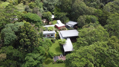 Runawaytomaleny - E Caravan Parks 1