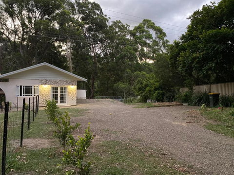 Rural Granny Flat - Pet Friendly - E Caravan Parks 2