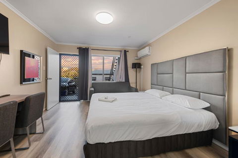S1 Motel - E Caravan Parks 0