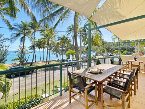 Sails On Horseshoe Apartment 4 - E Caravan Parks 1