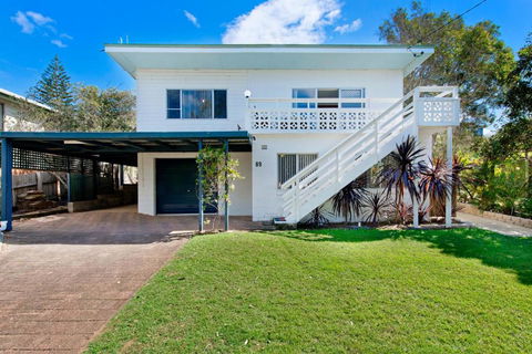 Salt Breeze - E Caravan Parks 0
