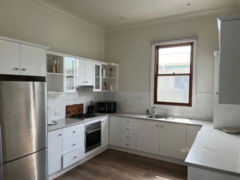 Saltwater Bungalow - WiFi - E Caravan Parks 2