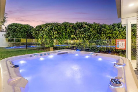 Salty Pause At Bondi House - With Spa And Pet Friendly! - E Caravan Parks 0