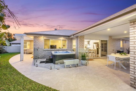 Salty Pause At Bondi House - With Spa And Pet Friendly! - E Caravan Parks 2