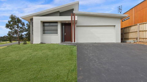 Sams House - E Caravan Parks 0