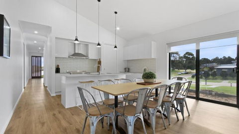 Sams House - E Caravan Parks 2