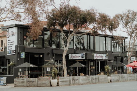 San Remo Hotel Motel - E Caravan Parks 0