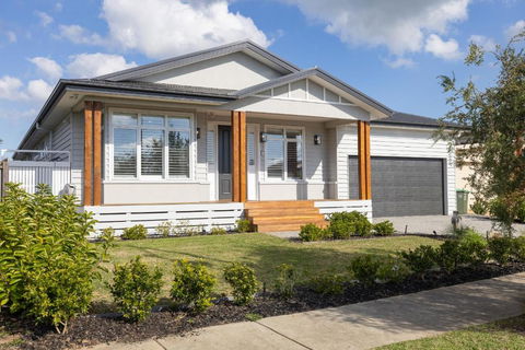 Sanctuary Of Hope By Ready Set Stay - Cowes - E Caravan Parks 0