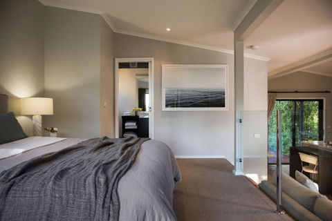 Sanctum - E Caravan Parks 3