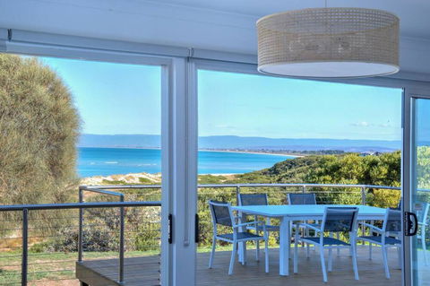 Sandbar Beach House - E Caravan Parks 0