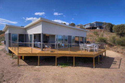 Sandbar Beach House - E Caravan Parks 1