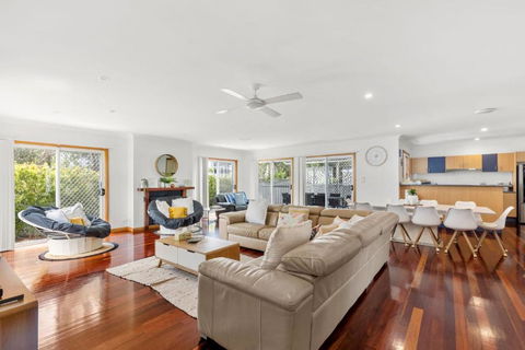 Sandlewood Breeze - Pet Friendly - Community Pool - E Caravan Parks 2