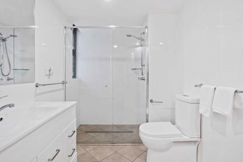Sandown - Hosted By Burleigh Letting - E Caravan Parks 1