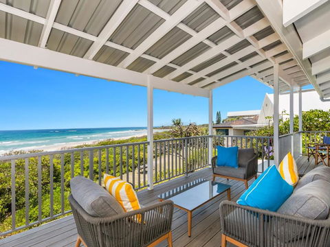 Sandpiper Beachfront House - Hastings Point - E Caravan Parks 0