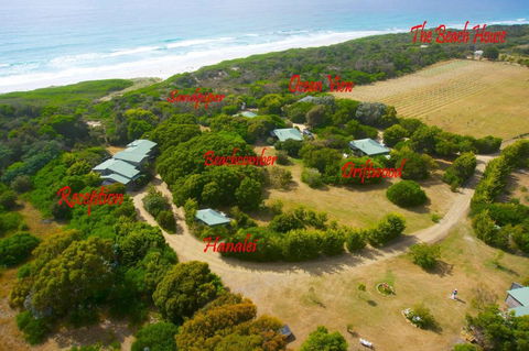 Sandpiper Ocean Cottages - E Caravan Parks 0