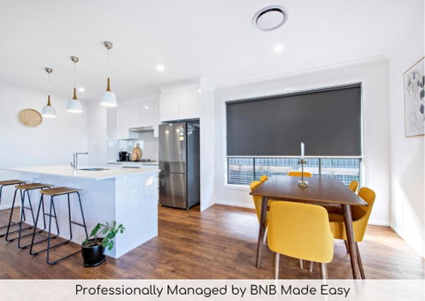 Sandstone - Family Entertainer, Refined Living - E Caravan Parks 0