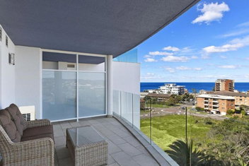 Sandy Cove Apartment The Entrance 48b with E Caravan Parks