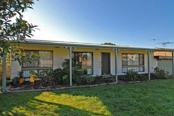 Sandy Escape with E Caravan Parks