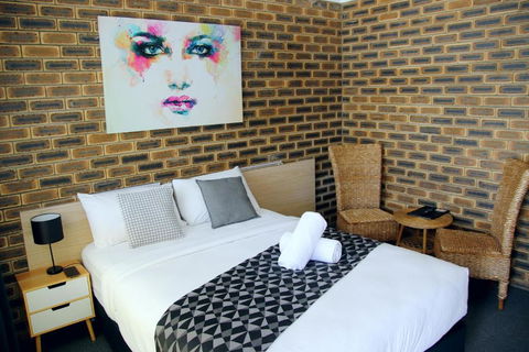 Squatters Homestead Motel - E Caravan Parks 0