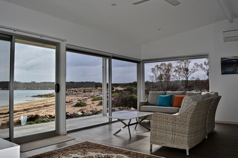 Beachside - E Caravan Parks 0