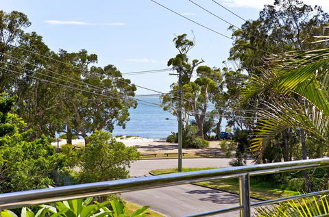 Beachside Haven - Your Perfect Oasis Home - E Caravan Parks 0
