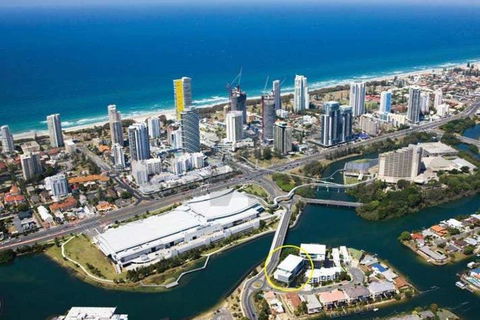 Beachside Neptune Resort Apt Upgraded! - E Caravan Parks 3