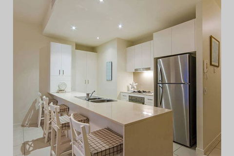 Beachside Penthouse With 360views - E Caravan Parks 1