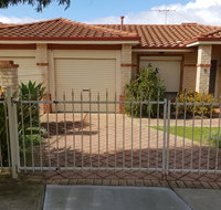 Beachside Retreat - E Caravan Parks