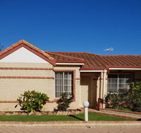 Beachside Retreat 2 - E Caravan Parks