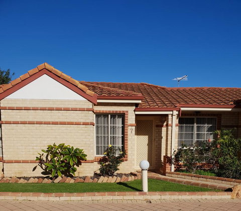 Beachside Retreat 2 - E Caravan Parks 0