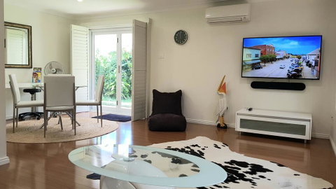 Beachside Villa Ettalong Beach - E Caravan Parks 1