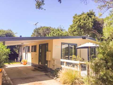 Beachwalk Cottage - E Caravan Parks 3