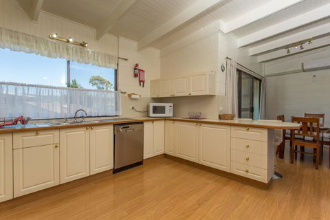 Beachwalk Nine - E Caravan Parks 1