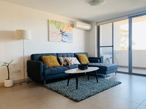 Beautiful Home Close To Shopping Mall And Train Hornsby - E Caravan Parks 1