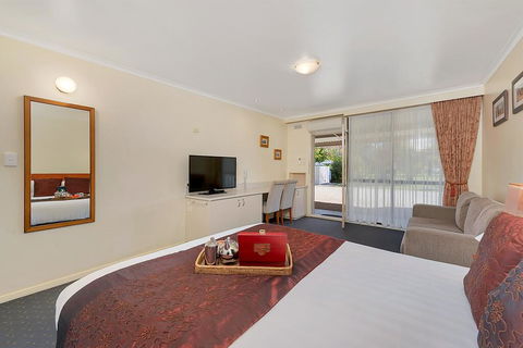 Beechworth Motor Inn - E Caravan Parks 3