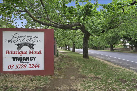 Beechworth On Bridge Motel - E Caravan Parks 3