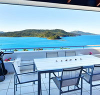 Bella Vista E9 - Ocean View Spacious 2 Bedroom with golf buggy
