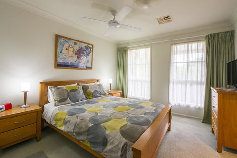 Bellevue Bed & Breakfast - E Caravan Parks 1