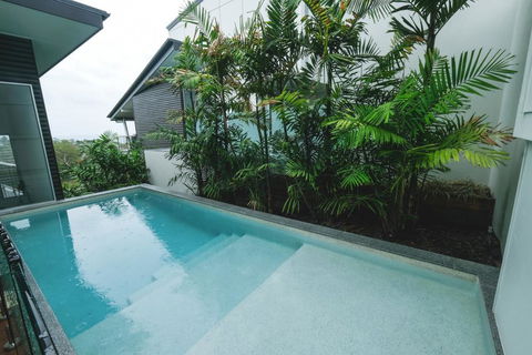Bellevue Holiday Home - Airlie Beach - E Caravan Parks 0